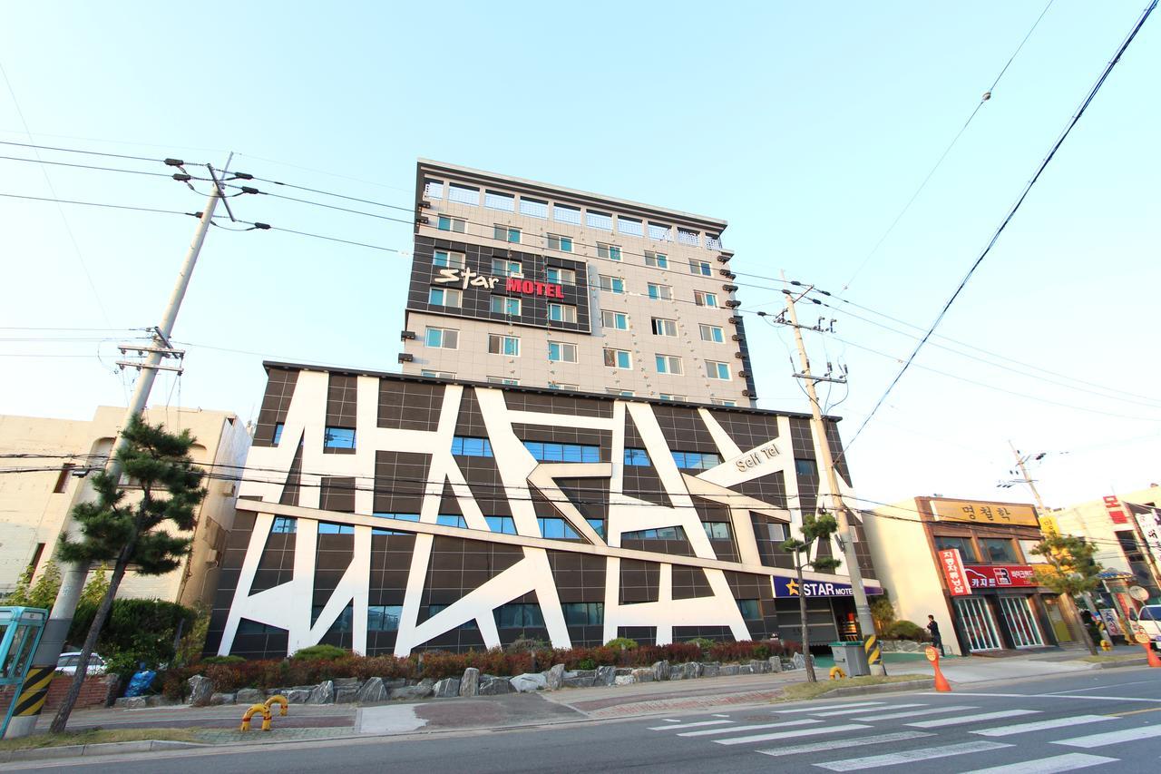 Star Motel Поханг Екстериор снимка