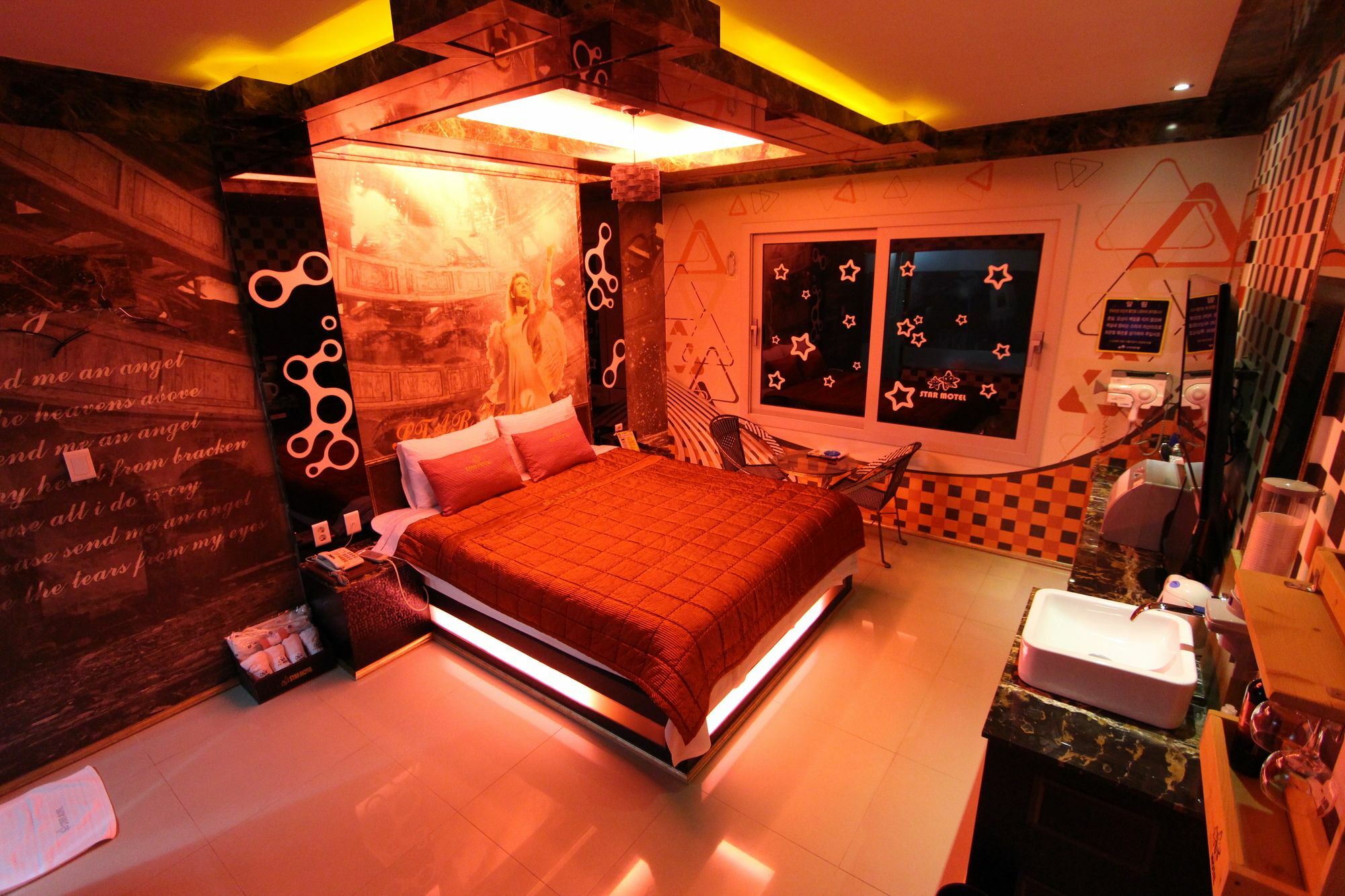 Star Motel Поханг Екстериор снимка